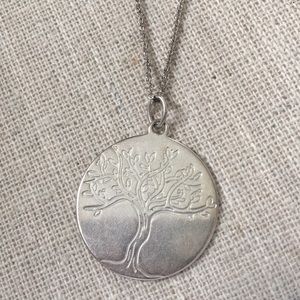 Stella & Dot tree charm necklace silver chain